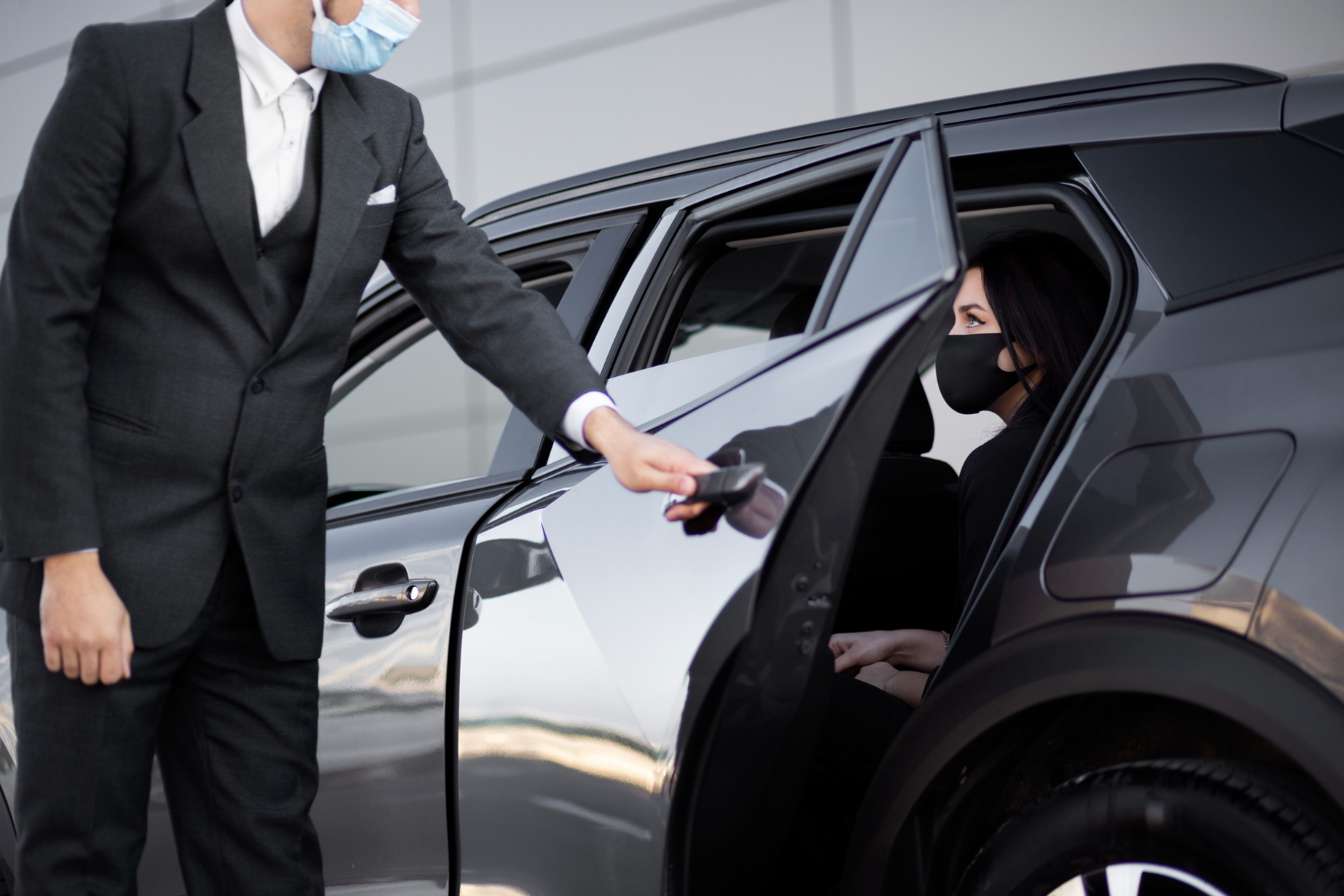 How to Ensure Safety and Discretion with Elite Private Transportation Services