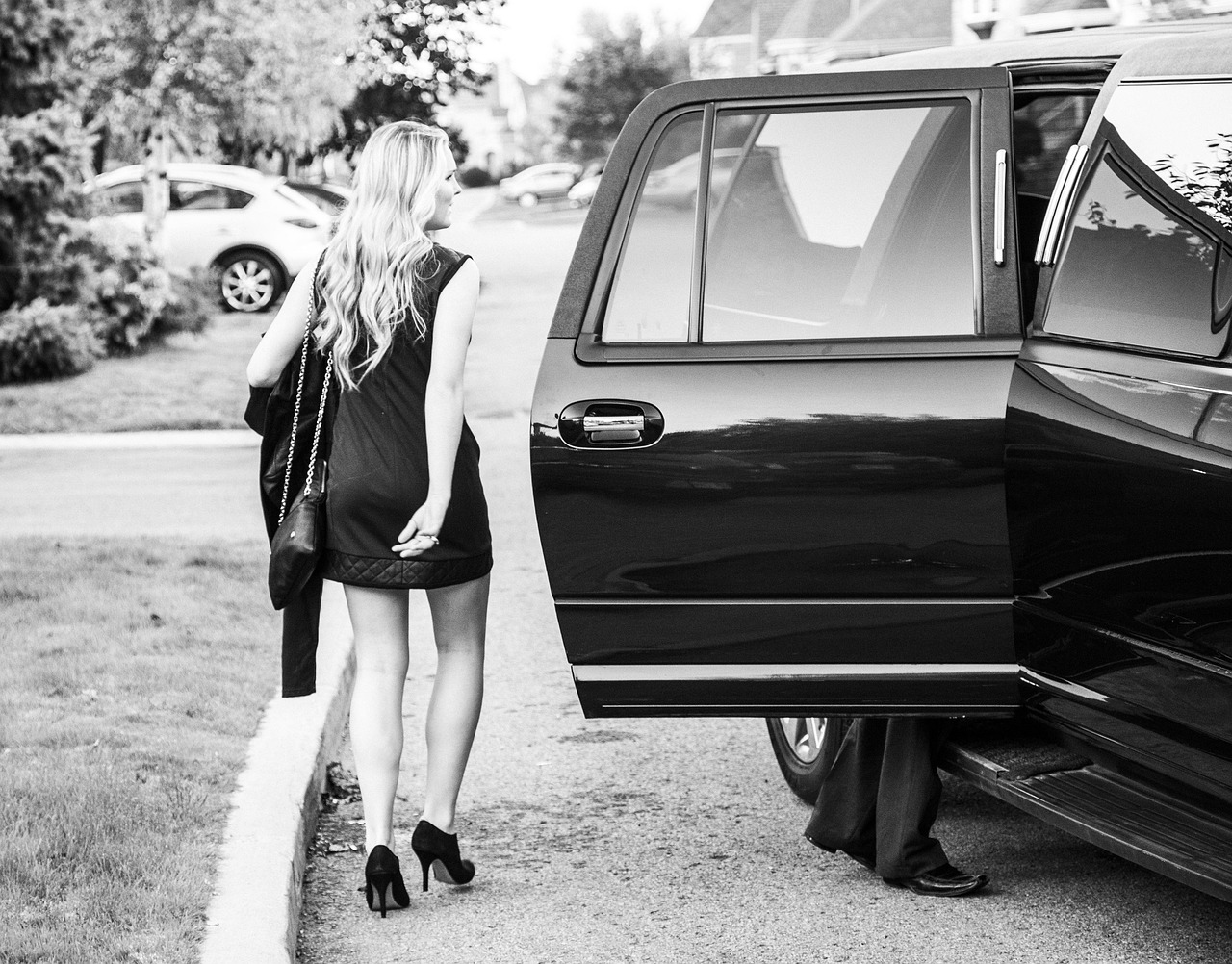 Best Limousine Service for Airport Transportation